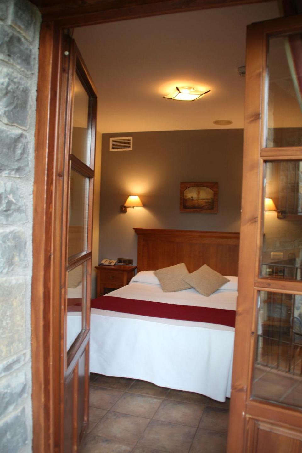 Hotel & Spa Pena Montanesa Ainsa Exterior photo